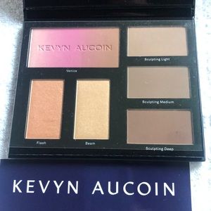 New Kevyn Aucoin contour book volume3